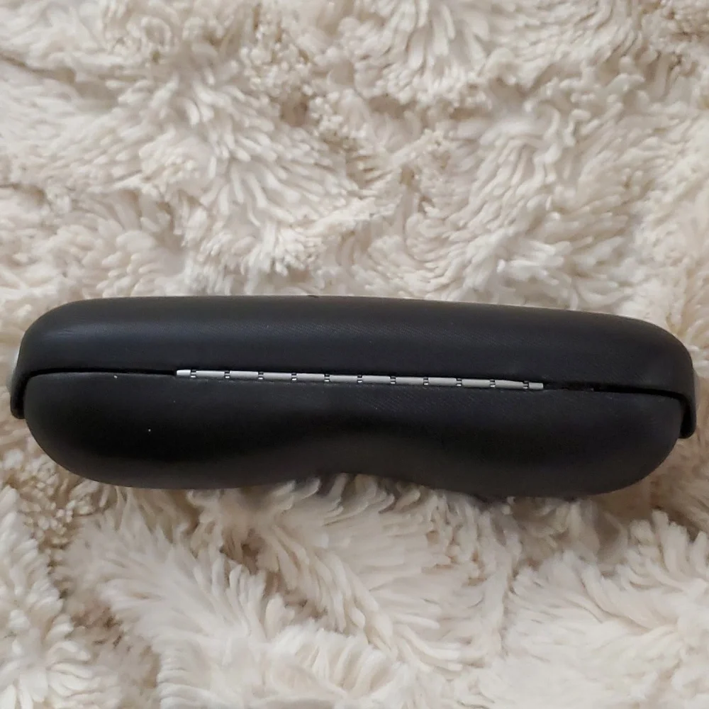 👓 Authentic Chanel Sunglassess Hard Case